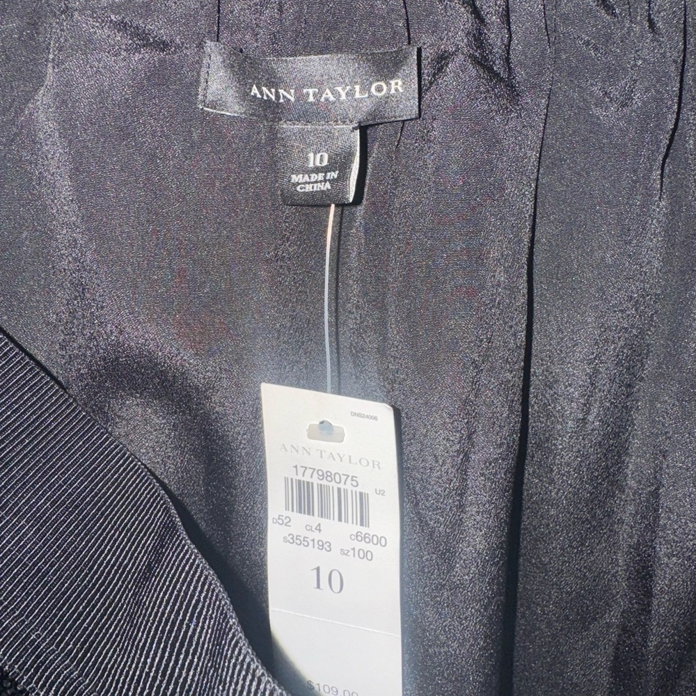 Ann Taylor Size 10 Black Sequin Skirt with 2 pockets and Lined!  NWT - Picture 7 of 10